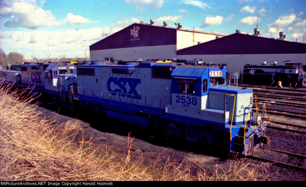 CSX 2538 & 2511
